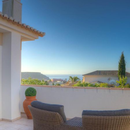 Villa Montanha, Luxury Coastal Villa, With Swimming Pool, Loungers And Alfresco Dining, 10 Min Walk To The Beautiful Praia Da Luz Beach, Shops, Bars And Restaurants! エクステリア 写真