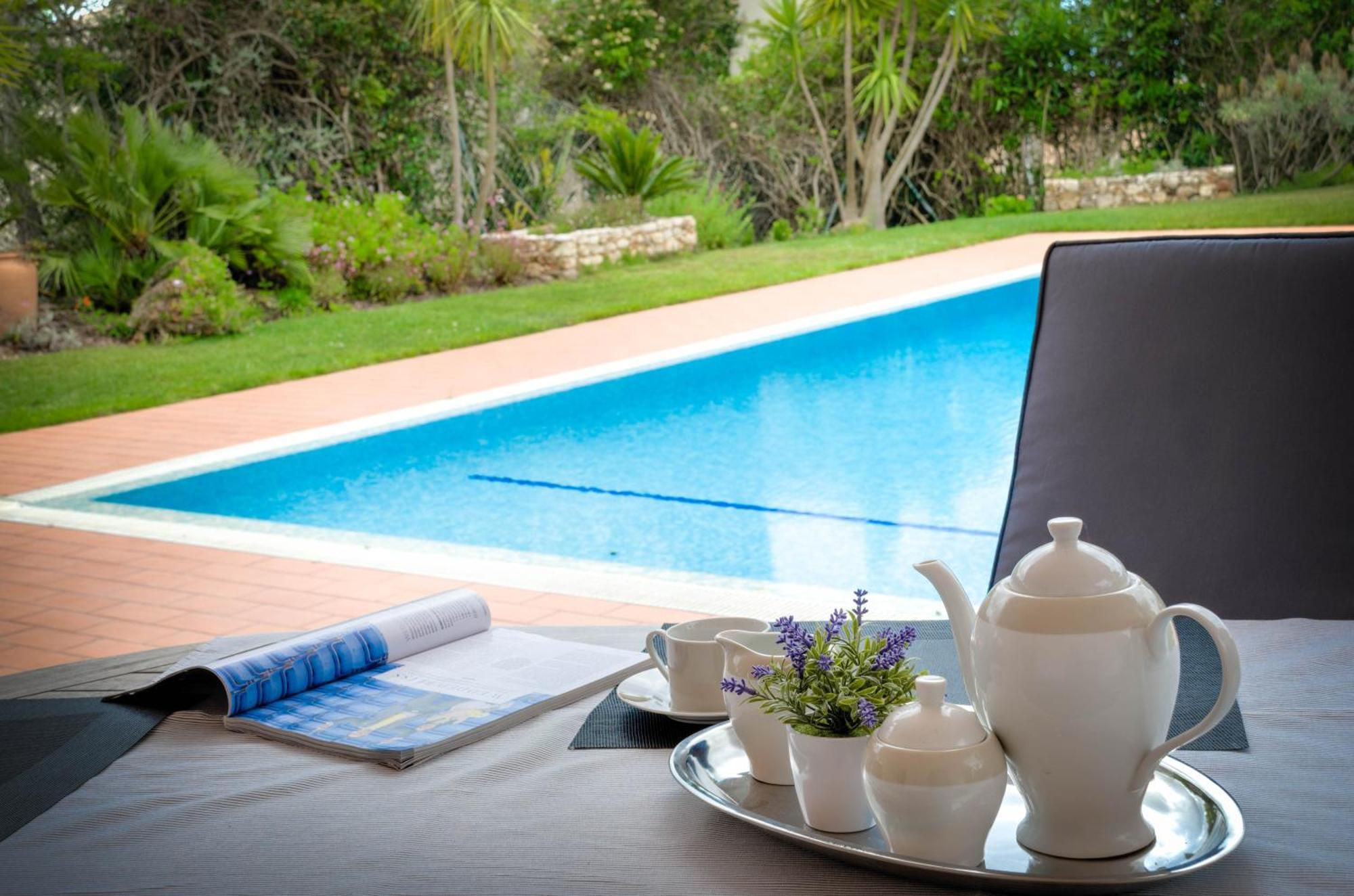Villa Montanha, Luxury Coastal Villa, With Swimming Pool, Loungers And Alfresco Dining, 10 Min Walk To The Beautiful Praia Da Luz Beach, Shops, Bars And Restaurants! エクステリア 写真