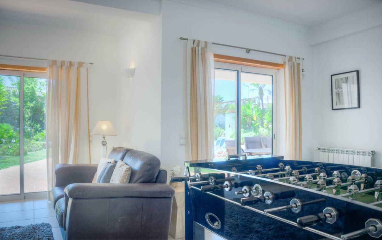 Villa Montanha, Luxury Coastal Villa, With Swimming Pool, Loungers And Alfresco Dining, 10 Min Walk To The Beautiful Praia Da Luz Beach, Shops, Bars And Restaurants! エクステリア 写真